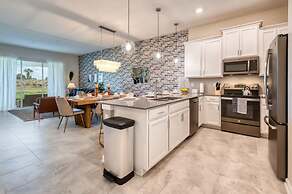 Chic Modern Condo With Spacious Layout and Mickey Bedroom