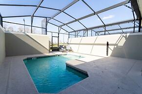 Chic Modern Marvel-spacious Themed Bedrooms Private Pool