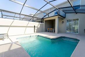 Chic Modern Marvel-spacious Themed Bedrooms Private Pool