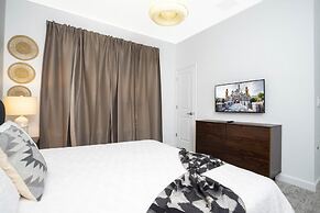 Comfy Themed Home Private Pool Prime Location