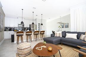 Comfy Themed Home Private Pool Prime Location