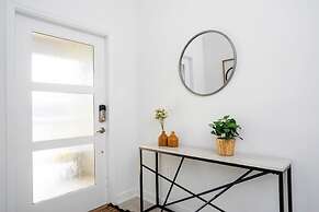 Comfy Themed Home Private Pool Prime Location