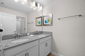 Comfy Home Ideal Location