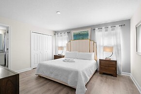 Comfy Home Ideal Location