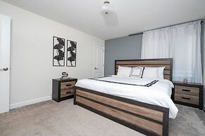 Cozy Getaways - Spacious Ideal Location