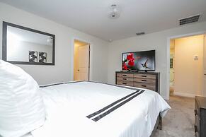 Cozy Getaways - Spacious Ideal Location