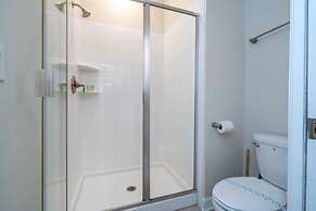 Cozy Getaways - Spacious Ideal Location