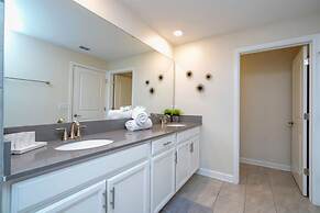 Cozy Getaways - Spacious Ideal Location