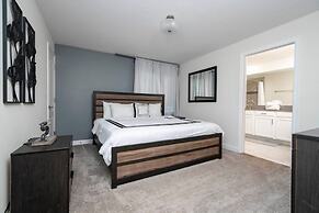 Cozy Getaways - Spacious Ideal Location