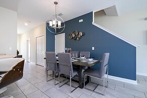 Cozy Getaways - Spacious Ideal Location