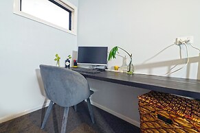 Self-contained Retreat 3BR WiFi Parking