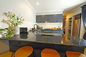 Self-contained Retreat 3BR WiFi Parking