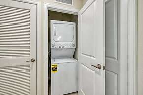 Modern Luxe Condo - Stunning Design