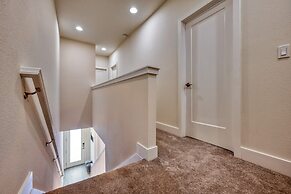 Modern Luxury Retreat-pool Mickey Harry Potter Bedrooms