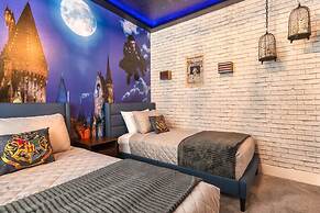 Modern Luxury Retreat-pool Mickey Harry Potter Bedrooms