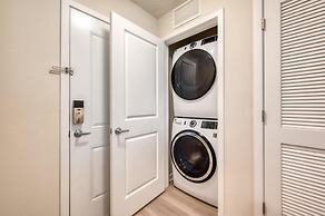 Prime Location-spacious Condo for 8 Guests