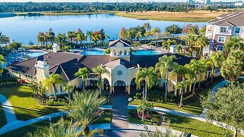 Prime Location-spacious Condo for 8 Guests