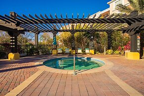 Prime Location-spacious Condo for 8 Guests