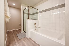 Prime Location-spacious Condo for 8 Guests