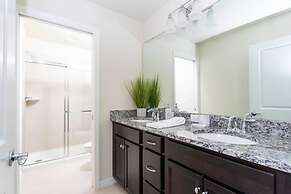 New Fun Family Getaway - Super Cute Home