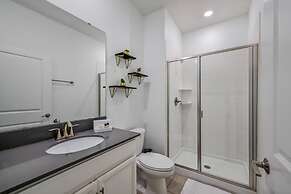 Relax in Style at This Spacious 4-bedroom Villa