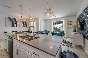 Relax in Style at This Spacious 4-bedroom Villa