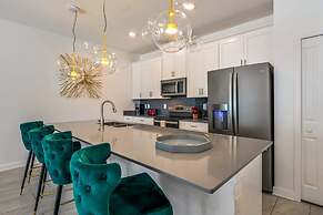 Relax in Style at This Spacious 4-bedroom Villa