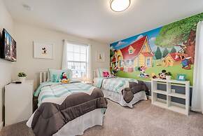 Luxury 5BR Home Private Pool Prime Location