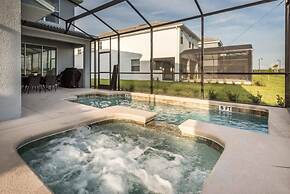 Luxury 5BR Home Private Pool Prime Location