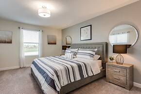 Luxury 5BR Home Private Pool Prime Location