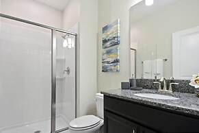 Gorgeous Home in Unbeatable Location