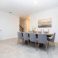 Spacious Comfy Retreat Prime Location Amazing