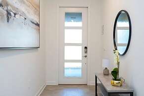 Spacious Comfy Retreat Prime Location Amazing