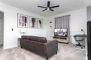 Spacious Comfy Retreat Prime Location Amazing