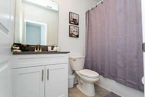 Spacious Comfy Retreat Prime Location Amazing