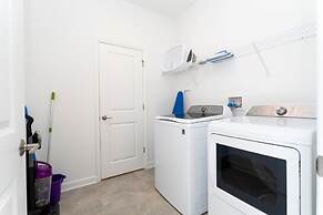 Spacious Comfy Retreat Prime Location Amazing