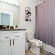 Spacious Comfy Retreat Prime Location Amazing