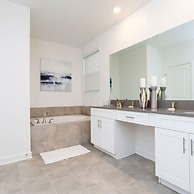 Spacious Comfy Retreat Prime Location Amazing