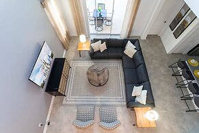 Spacious Comfy Retreat Prime Location Amazing