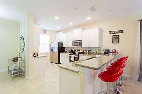 Spacious 5BR Private Pool Beautiful Decor