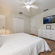 Remodeled Gem - Comfort and Location