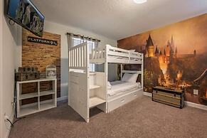 Luxury Storey Lake Retreat - Spacious Disney-near