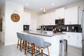 Stunning 5BR Home - Your Dream Getaway