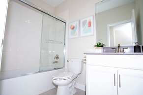 Stunning 5BR Home - Your Dream Getaway