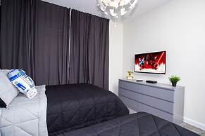 Stunning 5BR Home - Your Dream Getaway