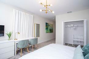 Stunning 5BR Home - Your Dream Getaway