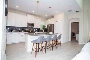 Stunning 5BR Home - Your Dream Getaway