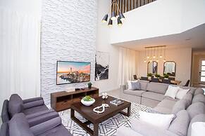 Stunning 5BR Home - Your Dream Getaway