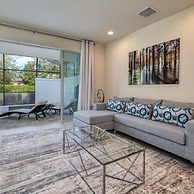 Spacious New Modern Retreat