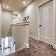 Spacious New Modern Retreat